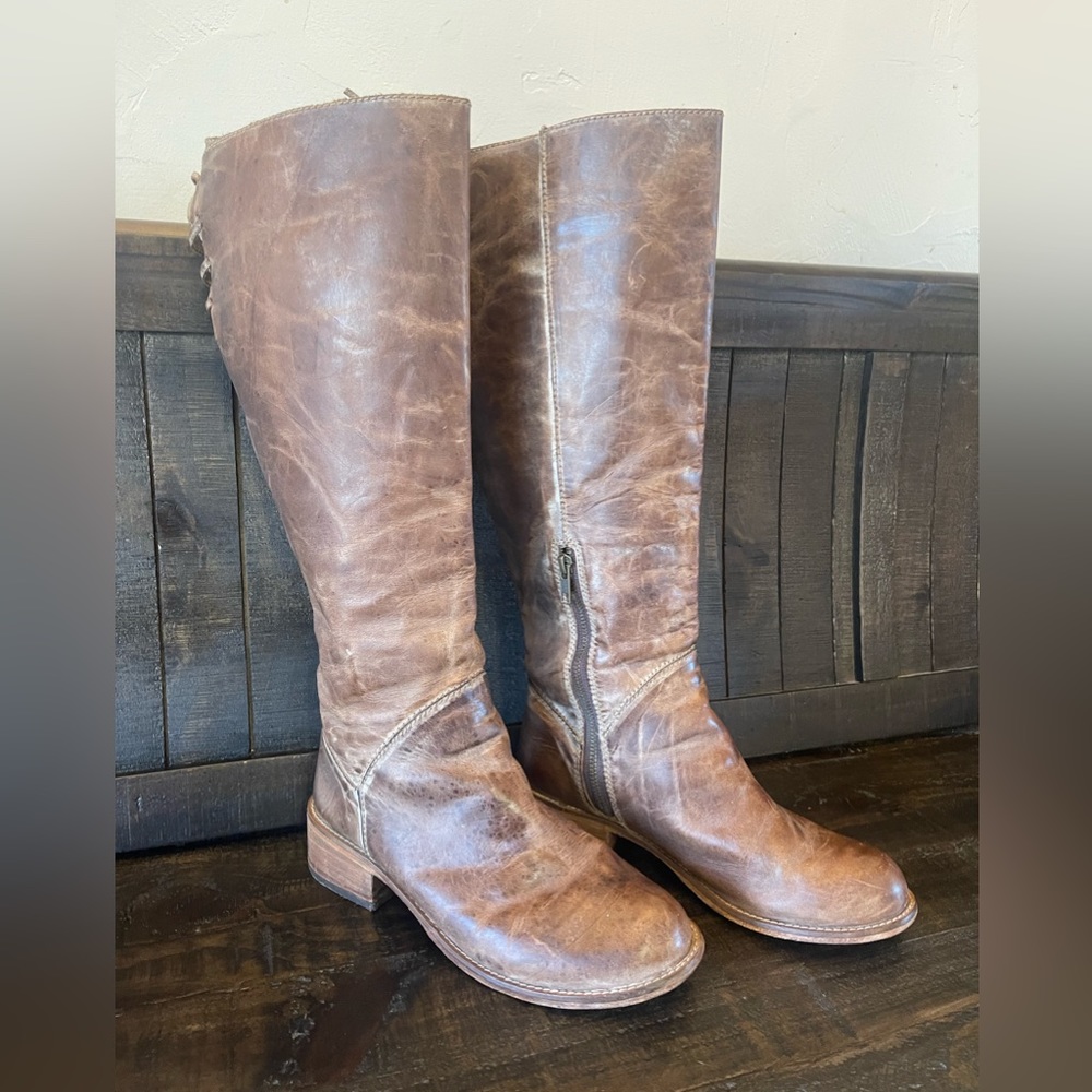 Tall Corral Boots Light leather Size 8.5 Like New!